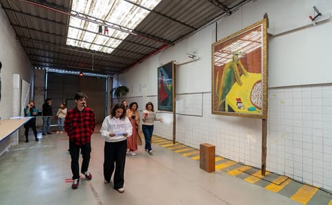 Lisbon Lunch with Local Artists in a Creative Studio