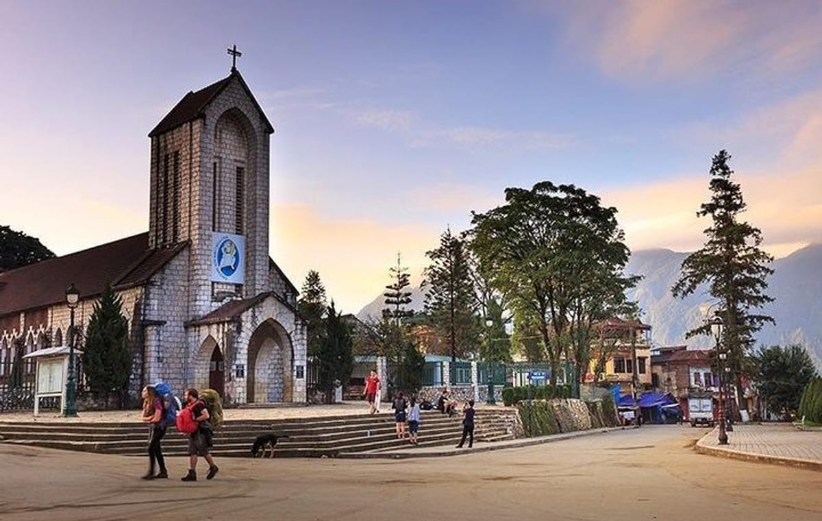 SAPA 2 Days Trekking Tour Transfer from HANOI (Hotel Overnight)