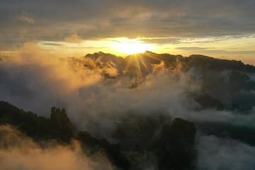 4-Day Zhangjiajie Nature Tour with VIP Lift Experience