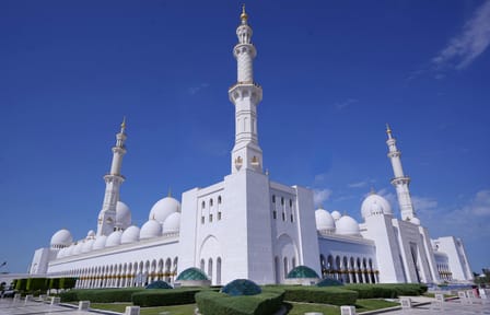 Abu Dhabi City Tour with Warner Bros World Admission from Dubai
