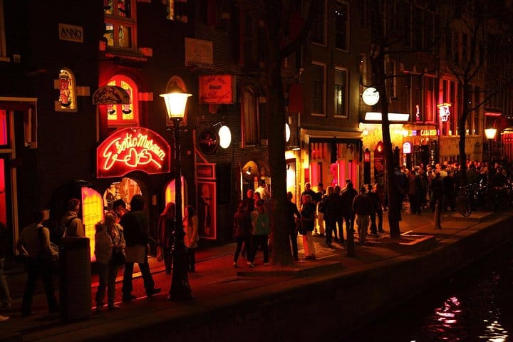 Amsterdam Self-Guided Audio Tour 9