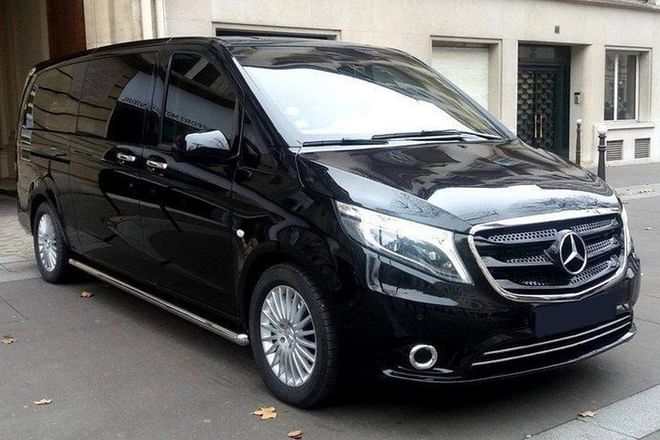 Airport Private Transfers in Luxury Van