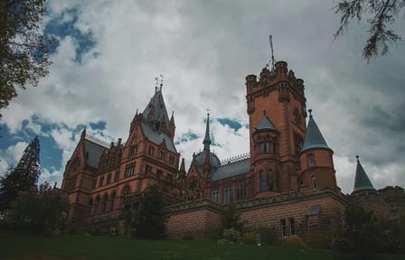 Private Day Trip to Drachenburg Castle from Frankfurt