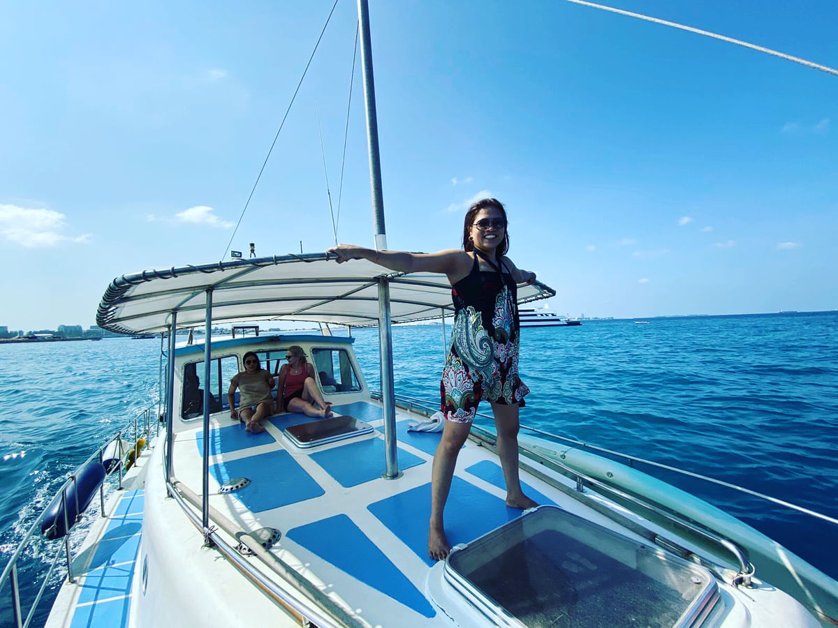 Maldives Dolphin Cruise, Sandbank Adventure & Local Island Tour