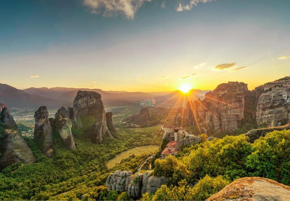 Northern Greece: Explore Meteora, Delphi, Thessaloniki & Ancient Wonders