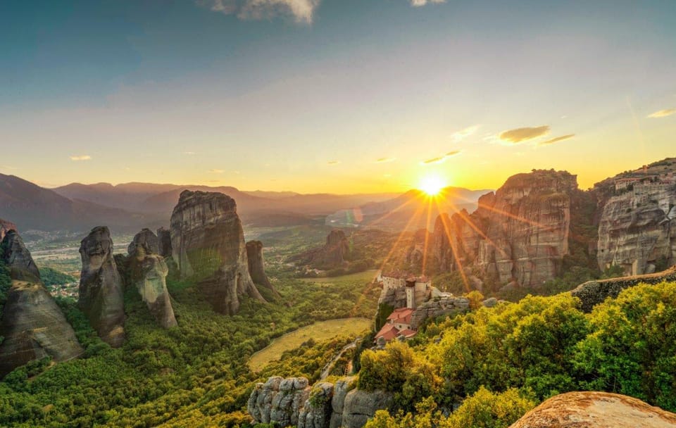 Northern Greece with Meteora, Delphi and Thessaloniki