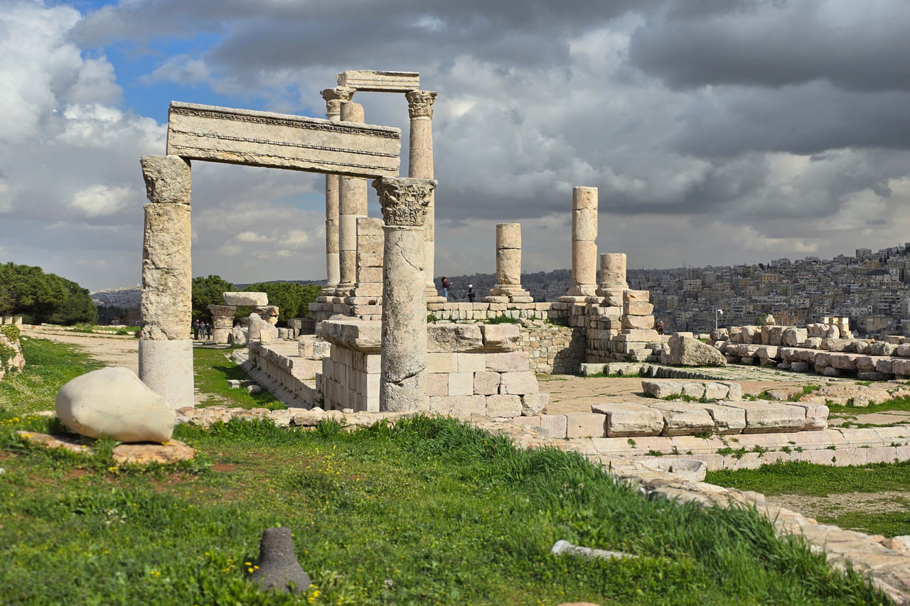 Private Full Day Jerash and Amman City Sightseeing Tour 8