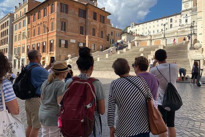 our small group discover Rome with the guide