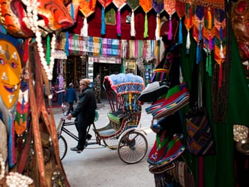 Kathmandu Shopping Tour: Explore Local Markets and Crafts
