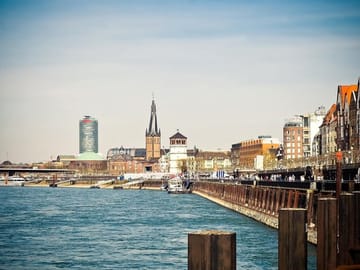 Explore Modern Dusseldorf-Iconic Architecture & Scenic Waterfront