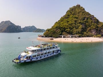 Dragon King Cruise Luxury Day Tour in Halo