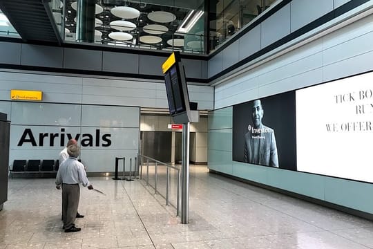 Heathrow Airport Private Transfers to/from London (Postcode WC1 to WC2)