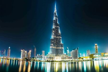 Burj Khalifa Experience: 125th Floor Views & Rooftop Dining at Burj Club