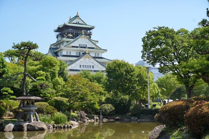 Osaka Castle Walking Tour 4