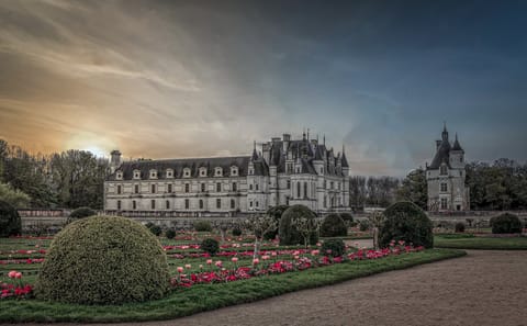 Private Day Trip to Loire Valley Castles from Paris