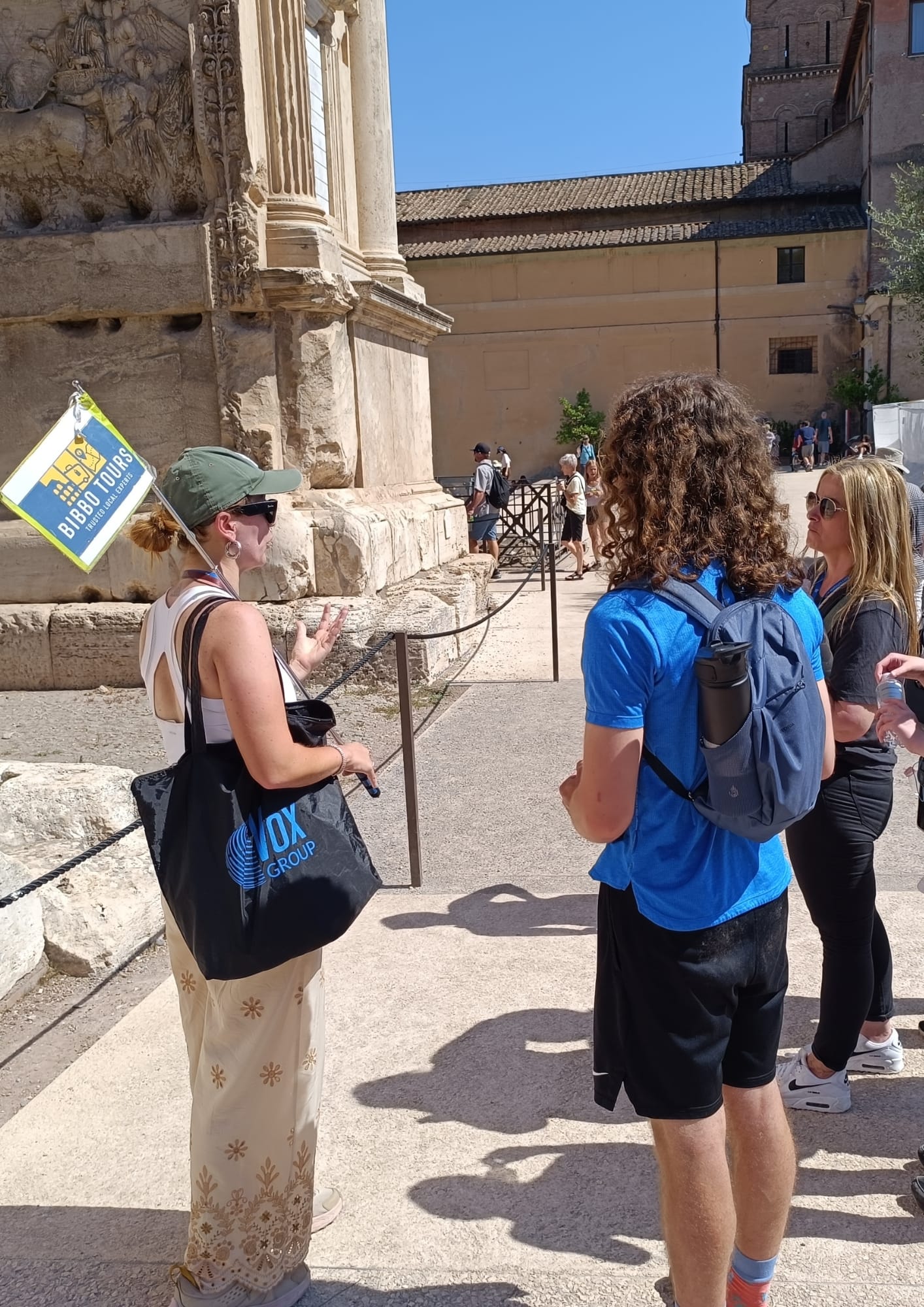 Perfect 3-hour route for couples, families and friends, with reserved tickets and flexible start times.