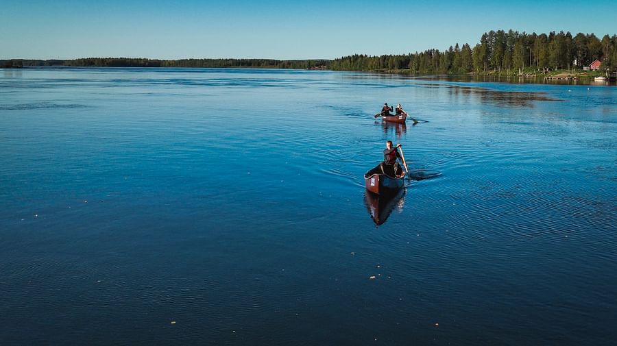 canoeing, paddling, safari, Pure Lapland, Rovaniemi Lapland