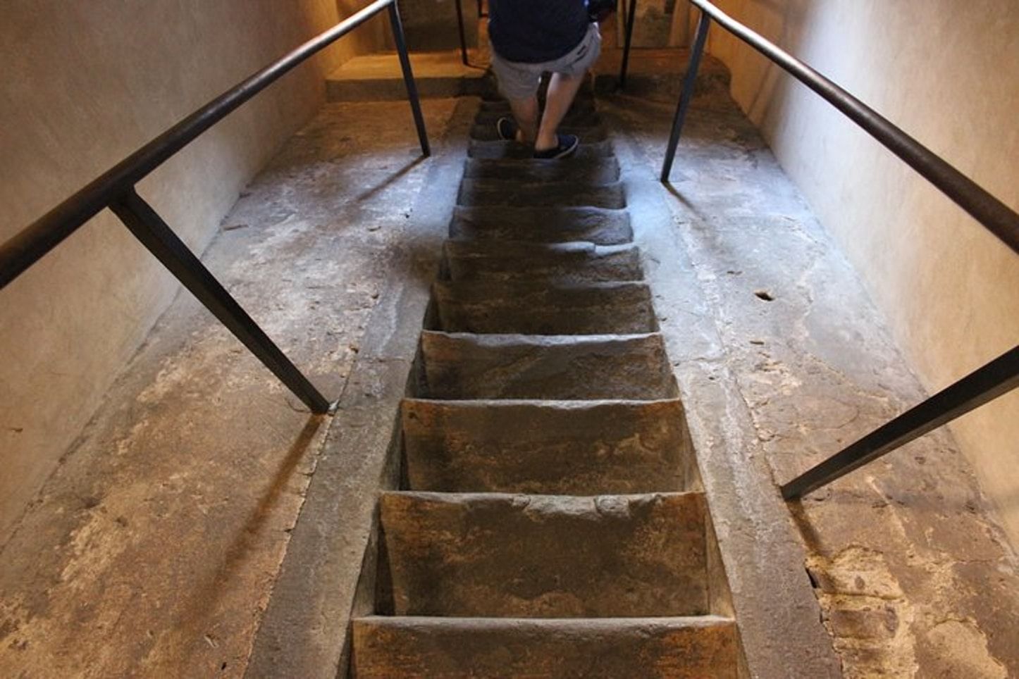 Internal steps to climb the Brunelleschi's Dome