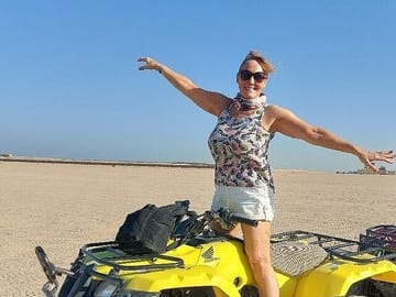 Quad Biking and Bedouin Dinner Experience in Hurghada