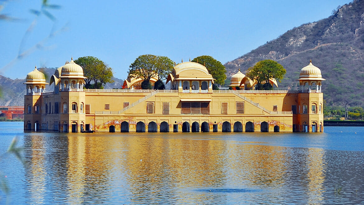From Delhi :- 3 Days Rajasthan Tour