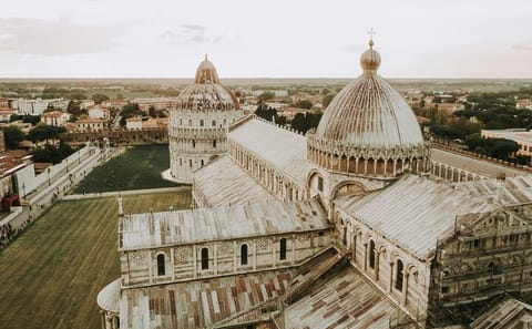 Pisa Full Day Cultural Tour with Photography Opportunities