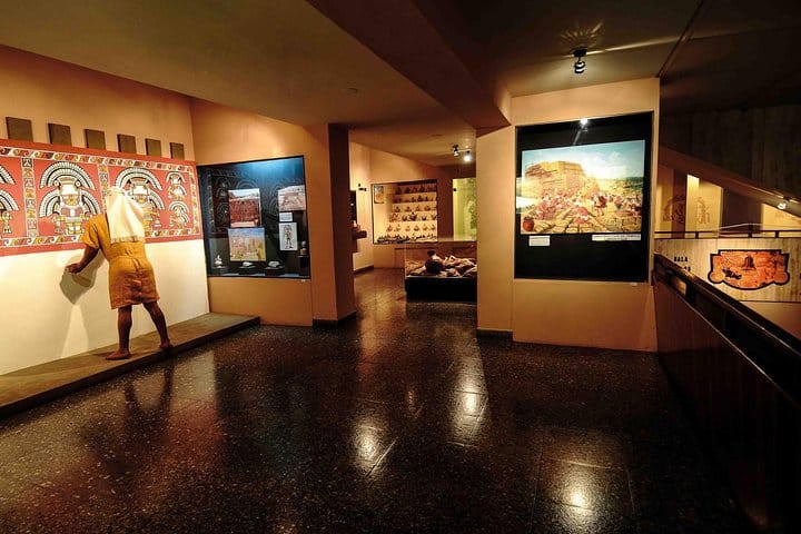 Private Tour: Bruning National Archeological Museum