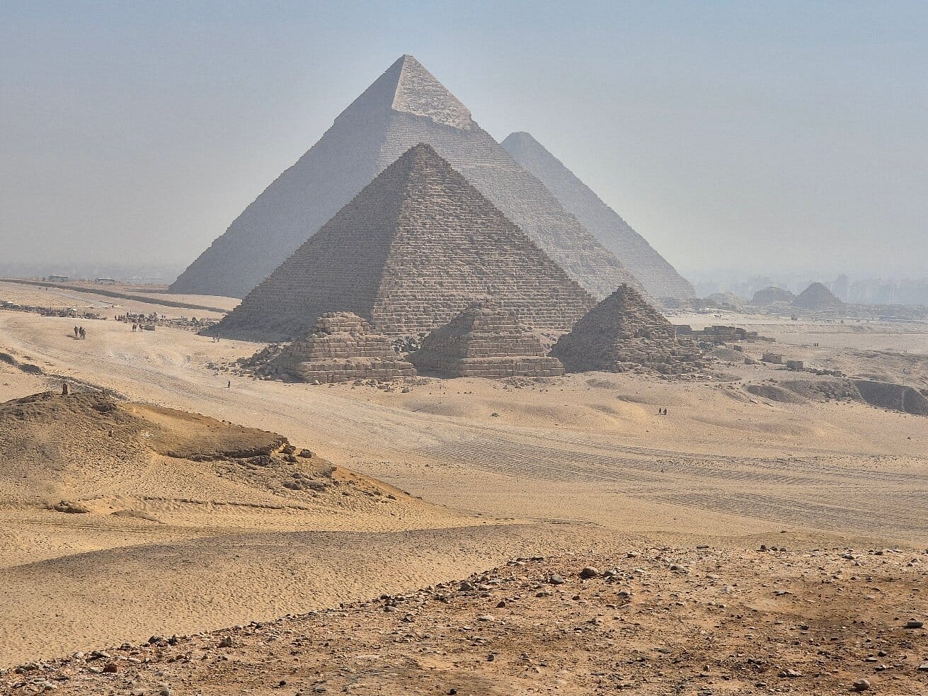 Panorama de pirámides