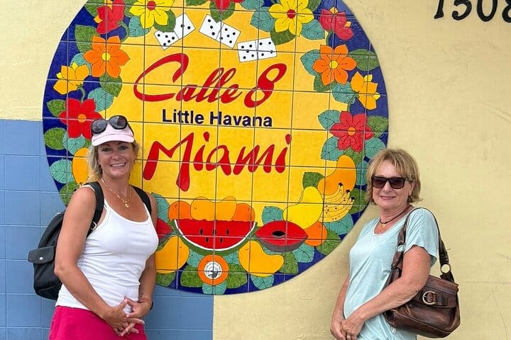 Little Havana Walking Tour – Food Tastings, Traditions & Music 7