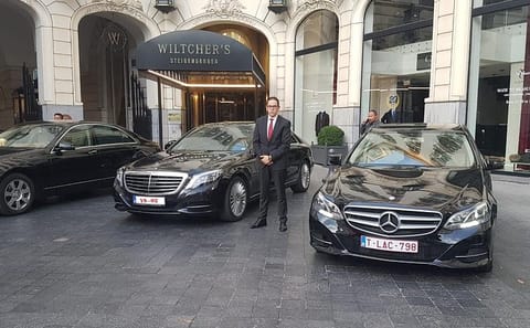 Private Luxury Car Transfer from Brussels to Paris