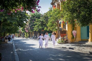 Full-Day Tour of Marble Mountains and Hoi An in Vietnam