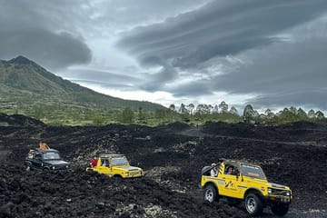 Sunrise Jeep Adventure at Mount Batur with Hot Springs