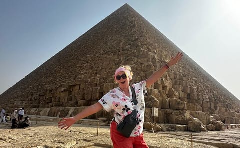 Sunrise Camel Ride and Pyramid Tour in Giza, Cairo
