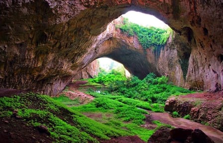 Three Cave Exploration Tour in Bulgaria: Saeva Dupka, Eyes of God, Devetashka