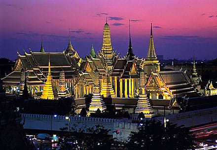 Bangkok: Join walking Tour Grand Palace, Wat Pho, Wat Arun, Flower Market 2