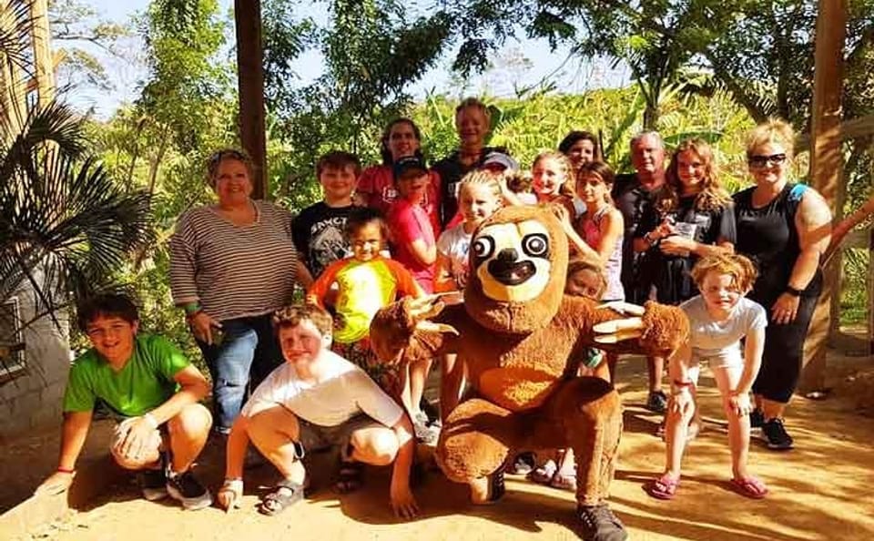 Family Eco Park Tour in Sandy Bay, Honduras
