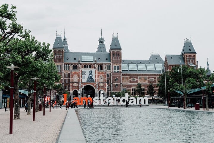 From Amsterdam: Private Tour to Zaanse Schans, Volendam & Marken 10