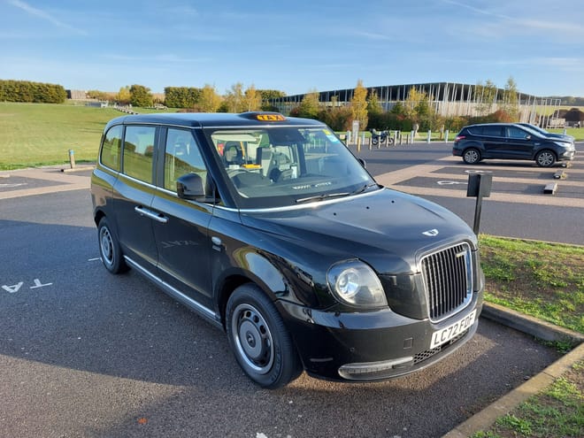 London To Stonehenge Private Taxi Tour