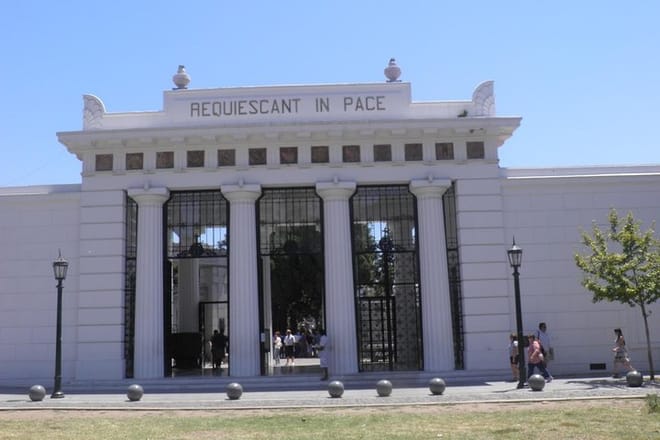 Walking Tour of the Recoleta Neighborhood in Buenos Aires photo 6