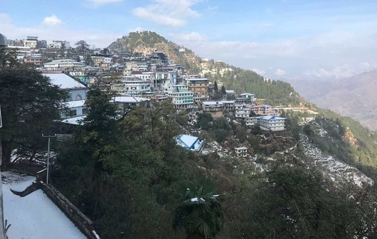 Nature’s Trail: Dehradun to Mussoorie Private Day Trip