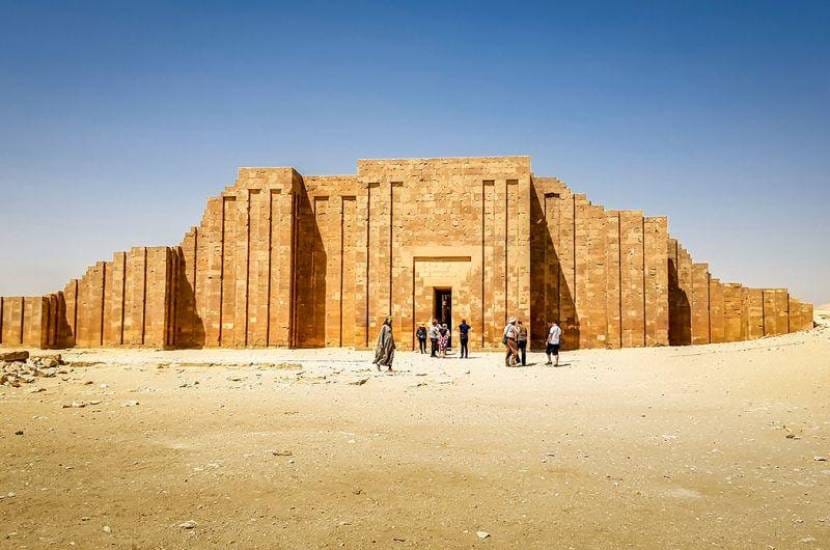 Cairo: Giza Pyramids, Memphis, Dahshur & Saqqara Tour