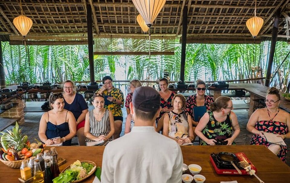Hoi An Cooking Class and Scenic River Cruise