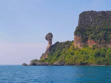 Krabi 4 Islands Day Trip by Speedboat Including Lunch Box