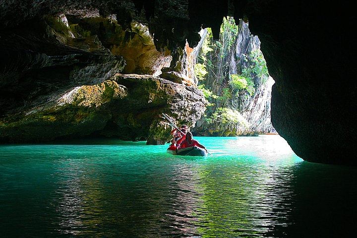 Phuket James Bond Island Adventure: Premium Speedboat, Canoeing & Lunch