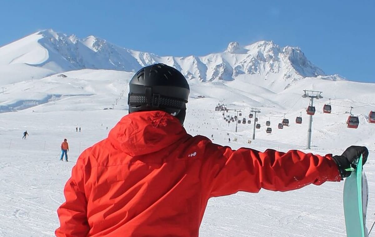 Erciyes Ski and Snowboard Tour with Full Equipment & Instructor