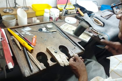 Galle: Traditional Jewelry Making Workshop with Snacks