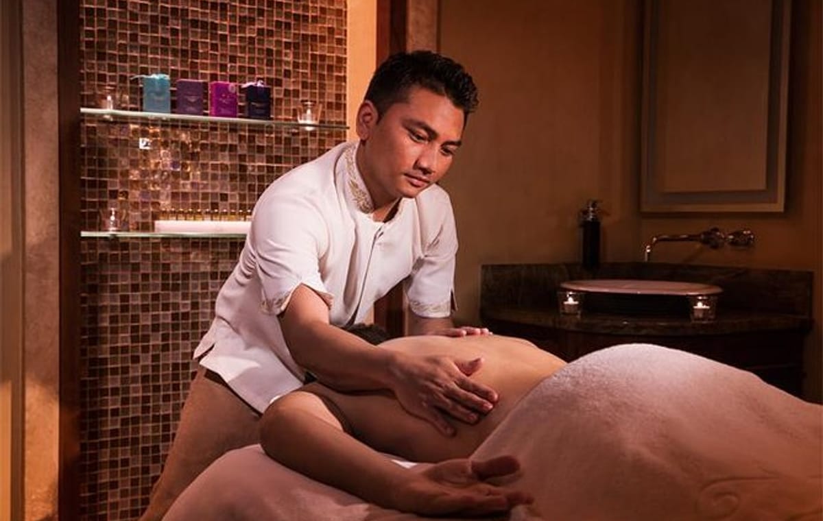 Unwind and Dine at Atlantis