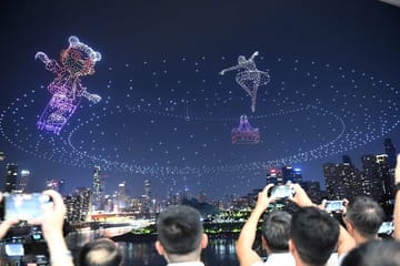 Chongqing Night Walking Tour and Two Rivers Cruise