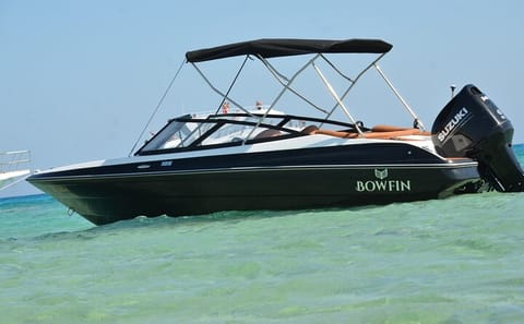 Private Speedboat Snorkeling Tour to Magawish Island from Hurghada