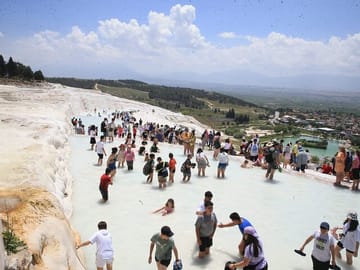 Guided Tour of Pamukkale and Salda Lake from Burdur