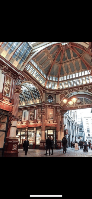 London’s Historic Markets: Foodie & Heritage Private Taxi Tour